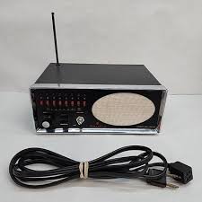 VINTAGE Electra Bearcat III Radio Receiver w/ Antenna and ...