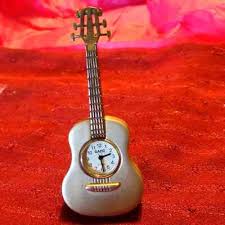 GANZ Vintage Guitar Clock | eBay