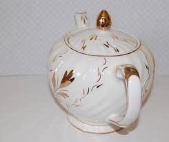 Ellgreave England Hand Painted Vintage Teapot - Etsy