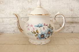 Vintage Gibson Martello Teapot - Made in England - White ...