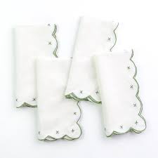 Scalloped Knot Green Embroidered Linen Napkin | Set of 4 ...