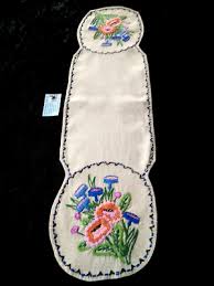 Stunning Stylised Flowers ~ Vintage Crewel Hand embroidered ...