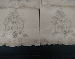 Towels Guest- 4 Vintage Light Tan Linen Embroidered and Cutwork Flowers - Etsy