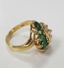 14 Karat Yellow Gold Emerald and Diamond Cluster Ring For Sale at 1stDibs | anel ouro com esmeralda