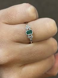 bague joaillerie or 18 carats, or 750, emeraude 2,67 ct ...