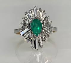 Vintage Pear Emerald Ballerina Ring: 18k Gold Diamond Halo ...