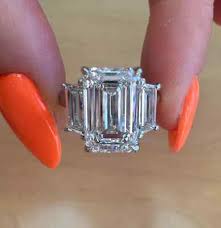 6.50 Ct Emerald Shape E/VVS2 Lab Grown Diamond ...