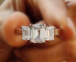 3 Stone Emerald Engagement Ring / Moissanite Ring ...