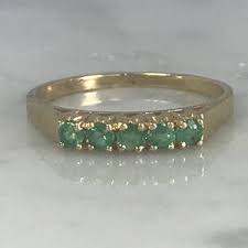 Emerald Wedding Band or Stacking Ring in 14K Yellow Gold. Estate Jewel