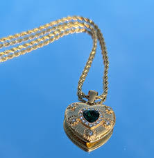 Heart Chakra Heart Pendant Necklace – Inner Sanctum