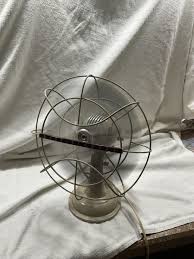 Vintage WESTINGHOUSE “Lively Aire” Oscillating Electric Desk Fan | eBay