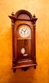 Vintage Howard Miller Westminster Chime Winding Wall Clock ...