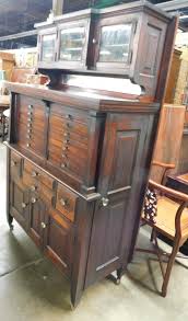 Lot - Dental Cabinet