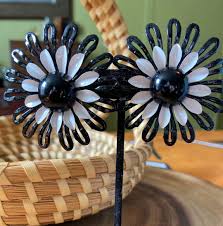 Vintage Enamel Flower Earrings - Etsy