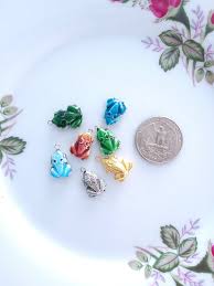 Small Enamel Frog Charm 12x17mm (5pcs) - Etsy