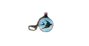 Amazon.co.jp: Death Demon Swallow Necklace, Bird Accessories, Animal Pendant, Bird Necklace, Retro Swallow Art Necklace, Swallow Pendant, Keychain or Necklace, Jilli