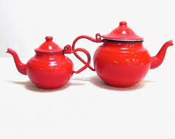 Vintage Casserole Dish in Red Enamelled Sheet Metal - Etsy