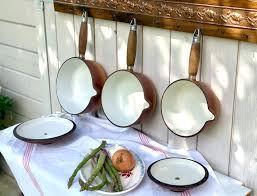 NOMAR (le Creuset Style) 3 French Vintage Enamelled Cast Iron Saucepans 16 18 20 + Lids, Wooden Handles, Pouring Spouts, Rustic Farm Kitchen - Etsy