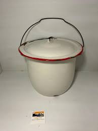 Vintage Red & White Enamel Pot With Lid | Farmhouse Kitchen ...