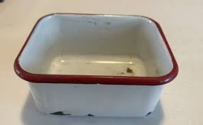 Vintage Red and White Enamel Ware 4 1/2"x 5 1/2 ...