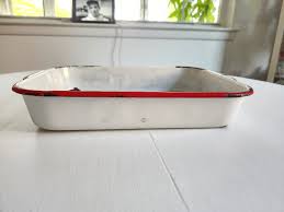Vintage White & Red Enamel Pan --- Weathered Antique Simple ...