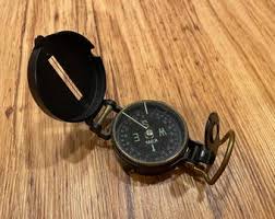 The Shawshank Redemption - REPLICA Compass - KIFFE Water Slide - Etsy