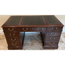 20th Century Mahogany Double Pedestal Ethan Allen Tooled ...