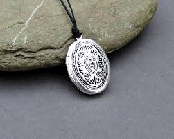 Tiny Oval Locket Necklace: Silver Keepsake Pendant - Etsy