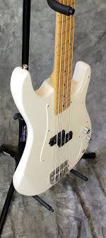 KILLER VINTAGE 1995 Peavey Fury Bass Guitar! for Sale in ...