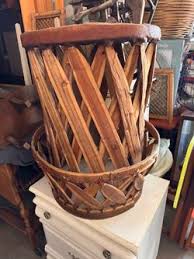 Squipal Table for Sale in Irwindale, CA - OfferUp