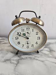 Vinathe COSMO Twin Bell Lumunous Mechanical Alarm Clock ...