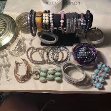 31 Vintage And Now Bracelets Pearls, Stones, Leather, Charms ...