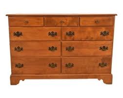 DIXIE FURNITURE Maple Valley Collection Colonial / Early ...