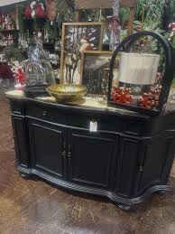 A few looks around the store! We are open till 5pm today ...