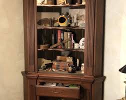 Gabinete de esquina angustiado hecho a mano / armario de gabinete de curio de esquina / detalle tallado a mano - Etsy México