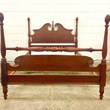 Vintage Full Size Four Poster Bed With Pineapple Pinecone Finials - Etsy Canada