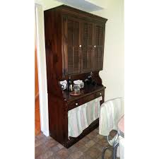 Ethan Allen Vintage Hutch/China Cabinet - AptDeco