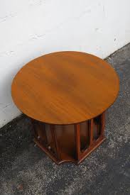 Mid Century Modern Round Top Side End Lamp Table | Chairish