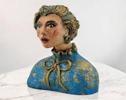 Busto de mujer hecho a mano en papel maché: arte figurativo único - Etsy España