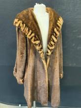 Sold at Auction: JONES NEW YORK FAUX FUR Vintage Ladies Coat