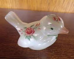 2501 Fenton Glass 4" Vintage Pearly White Sparrow Bird Hand ...