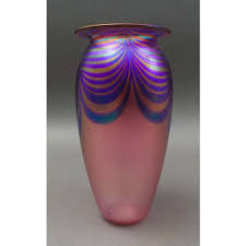 Robert Eickholt 1993 Signed Iridescent Pulled Feather Pink Art Glass Vase | Chairish