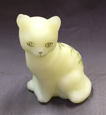 Sold at Auction: Fenton light Green / Yellow Satin Glass Cat Figurine