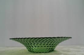 VINTAGE Small Round Emerald Green Glass Bubble Pattern Bowl/candy Dish/scalloped Edge/6" Across X 1.25" Tall/home Decor/rare Find - Etsy