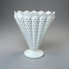 Vintage FENTON Hobnail Milk Glass 8" Fan Vase ~ Only Produced 2yrs 1971-1972 | eBay