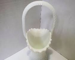 Small Westmoreland English Hobnail Milk Glass Basket - Etsy