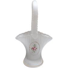 Tiara Clear Dogwood Blossom No Trim Handled Basket