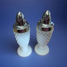 VTG Westmoreland Milk Glass Hobnail Salt & Pepper Shaker Set | eBay