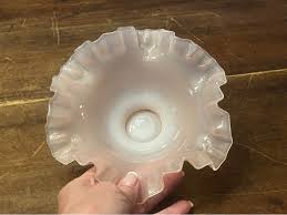 Identifying Old Signs vs Reproductions in Auctions