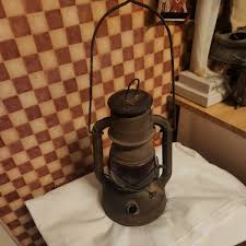Vintage Little Wizard Lantern Kerosene Lamp Red Globe Loc ...